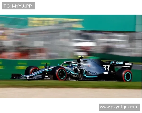 F1直播精彩瞬间:速度与激情的赛道画卷 F1直播精彩瞬间:速度与激情的赛道画卷